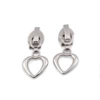 Obrázok ku produktu Bežec na špirálové zipsy 6 mm srdce