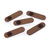 Obrázok ku produktu Nášivka štítok z eko kože púpava tmavá hnedá