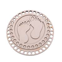 Obrázok ku produktu Drevené dno na košík okrúhle vyrezávané nožičky 1bal