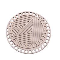 Obrázok ku produktu Drevené dno na košík okrúhle vyrezávané vzory 1bal