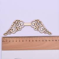 Obrázok ku produktu DREVENÉ KRÍDLA ornament so spojom dole 15x5cm