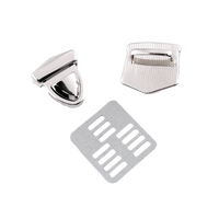 Obrázok ku produktu ZAPÍNANIE sivá strieborná 33x41mm